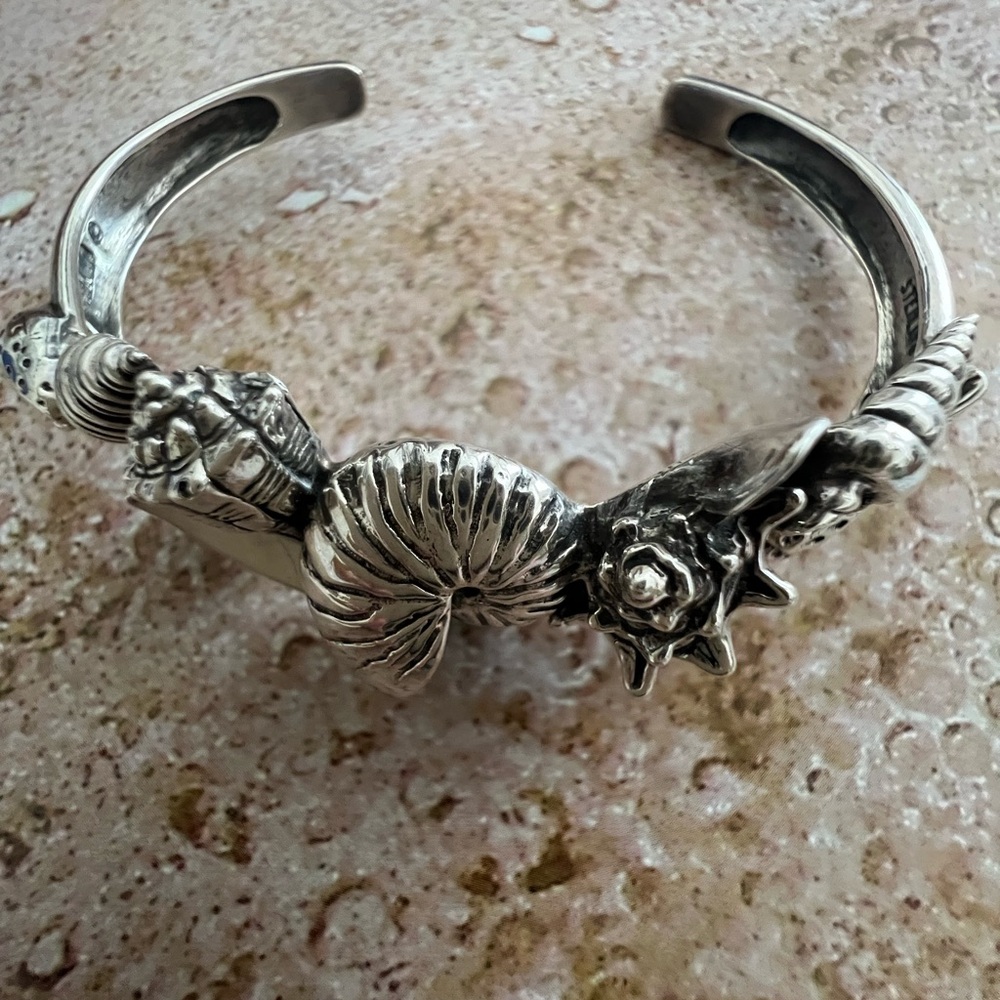 KABANA 925 Cluster of Shells Dimensional Bracelet 7”